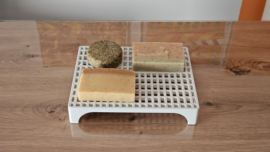 Lattice holder for soap or plants