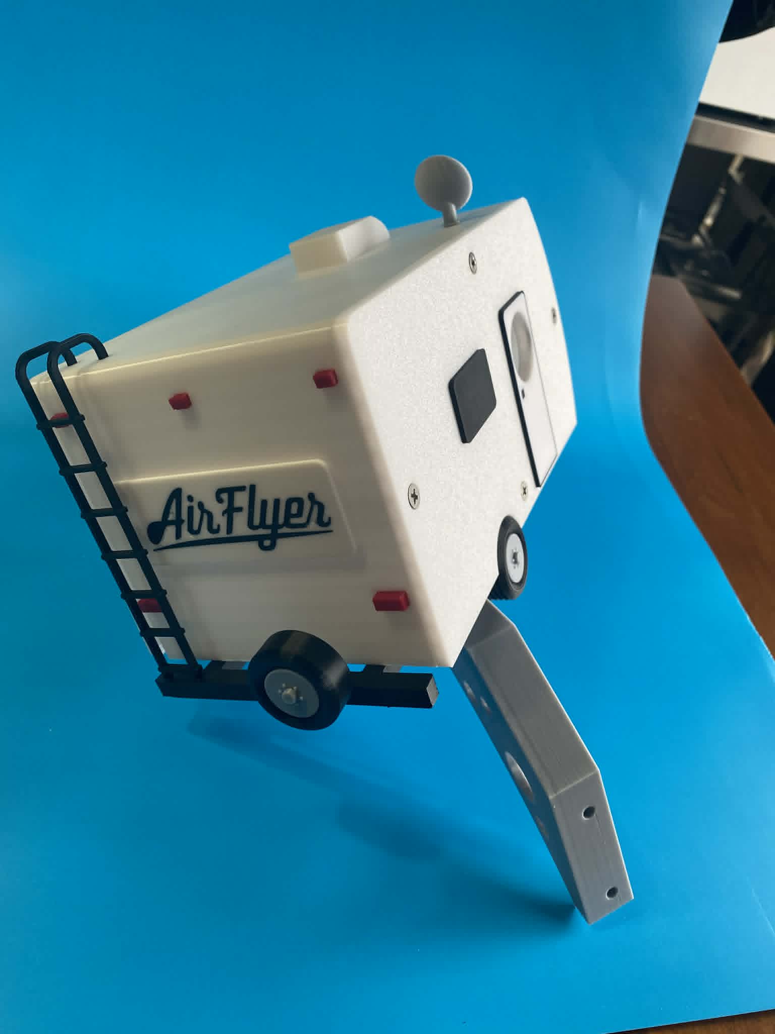 The Air Flyer Camping Trailer Birdhouse