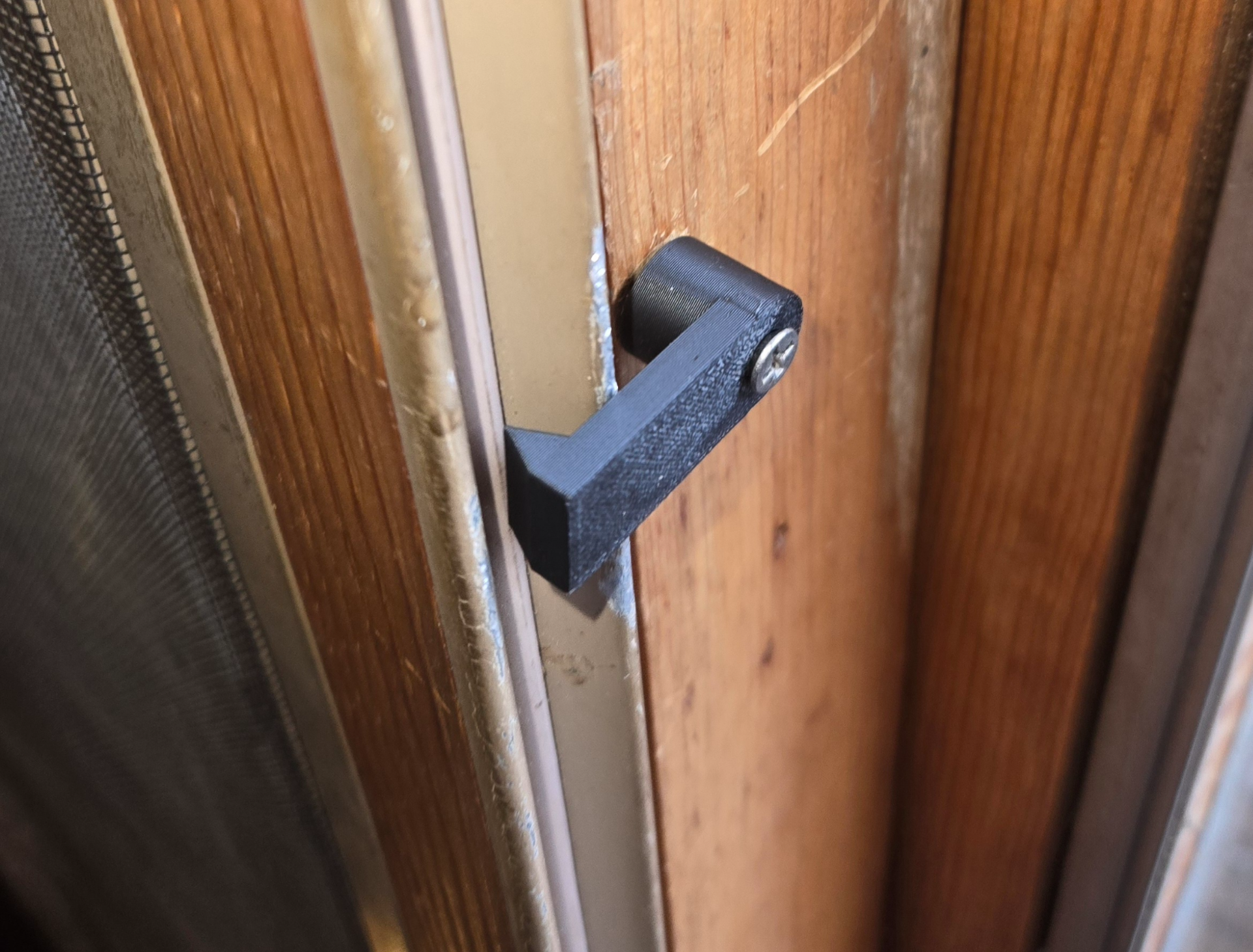 Screen Door Clip