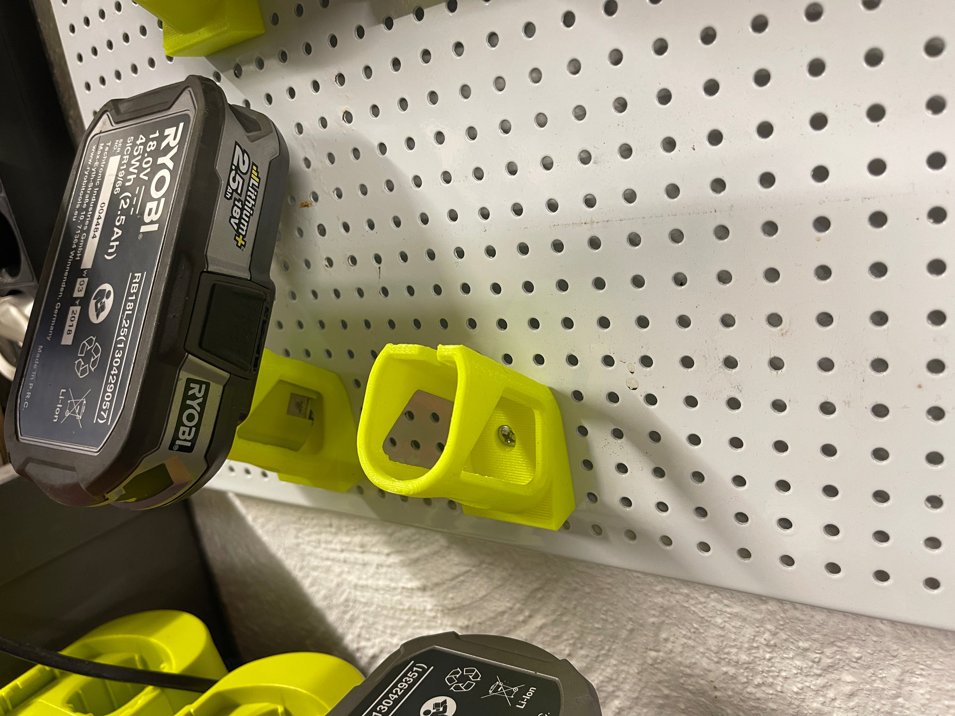 Ryobi Battery Holder for Biltema tool board