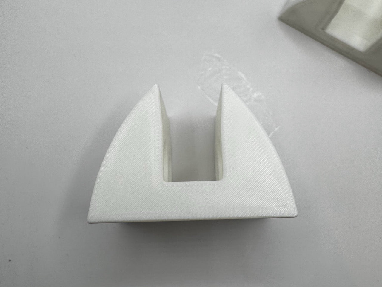 MacBook Pro Clamshell Stand – Airflow Optimized