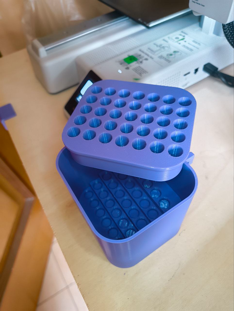Container for IKEA Skadis w/o pencil / brusher