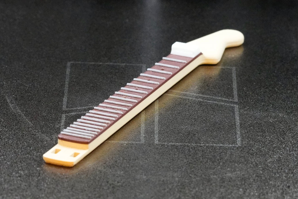 Mini Guitar (1/4 Scale)