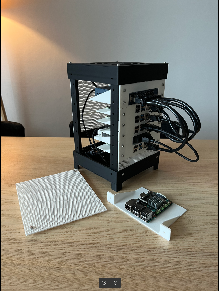 Microlab - Mini Modular Home Server Rack