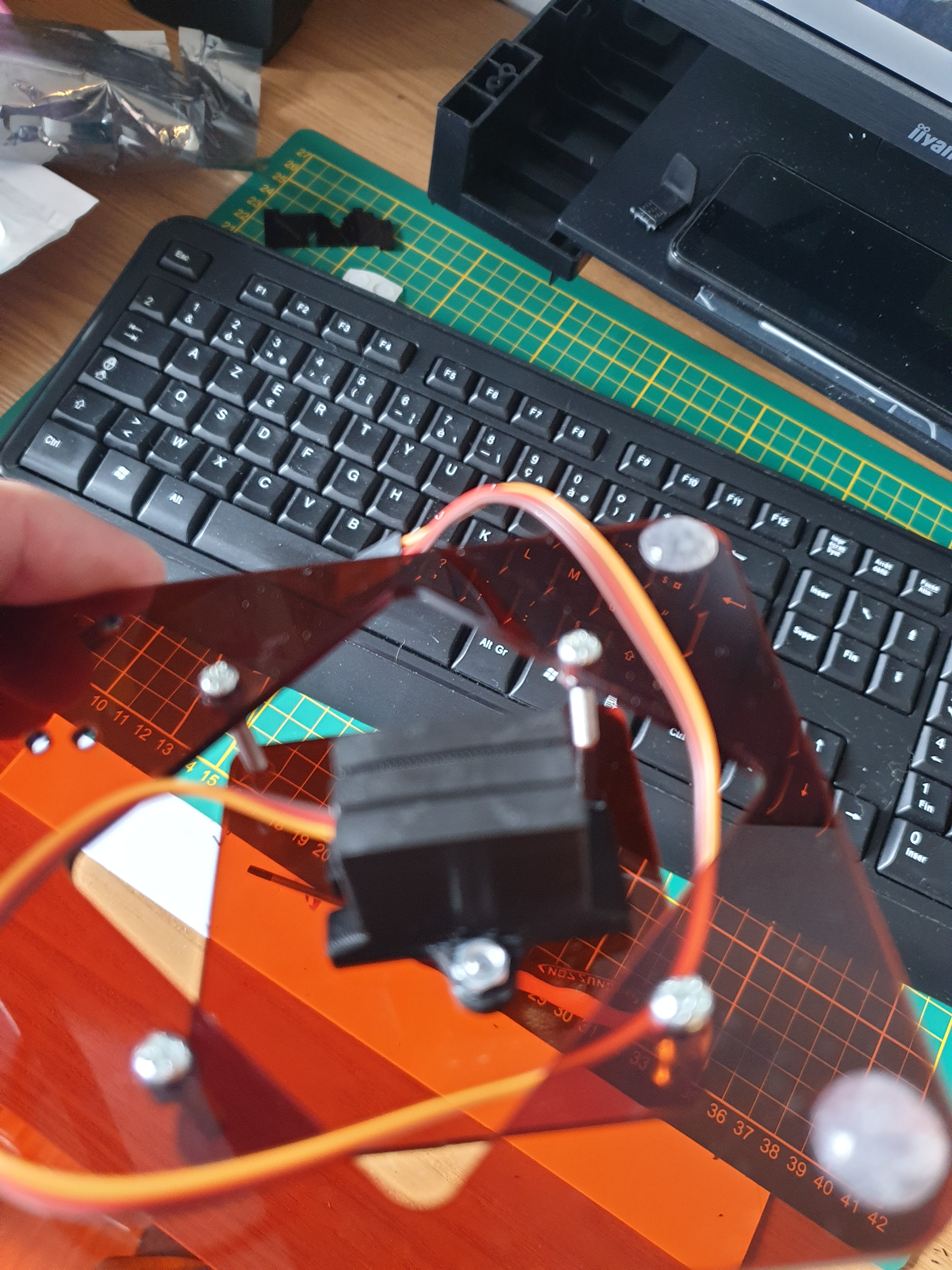 SG90 servomoteur fixation - servo mount