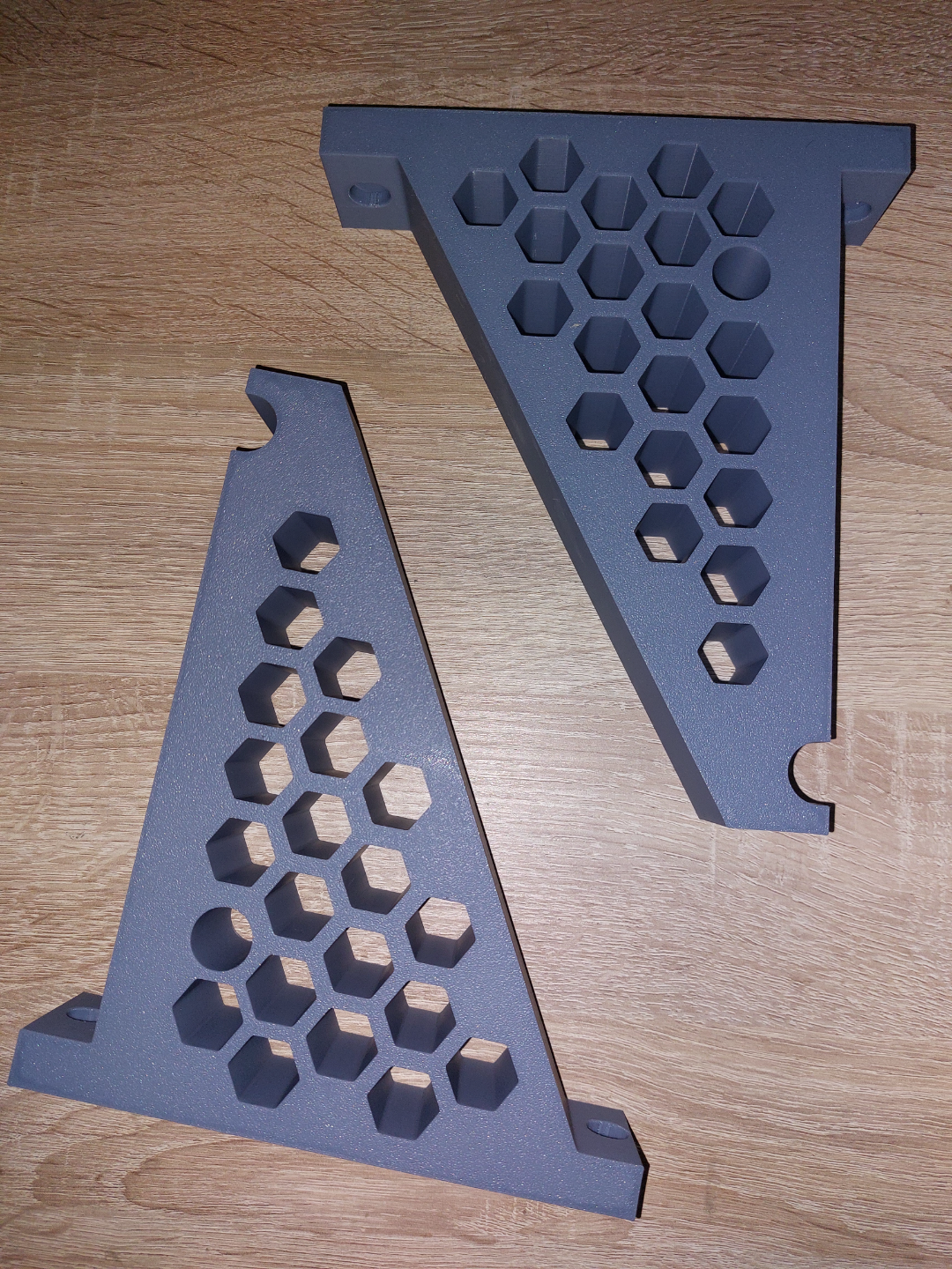 Spool holder for Walls.
