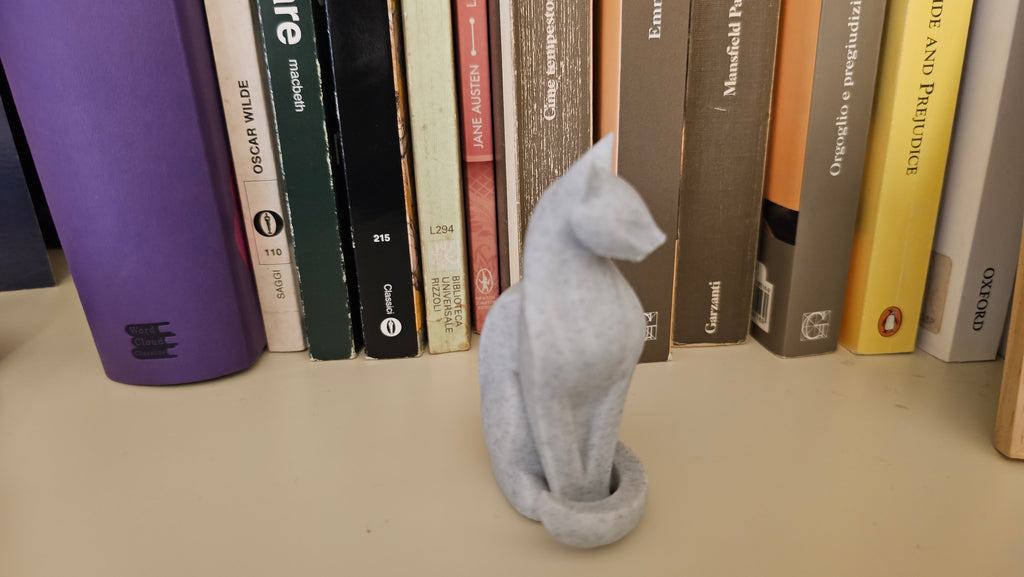 Cat sculpture
