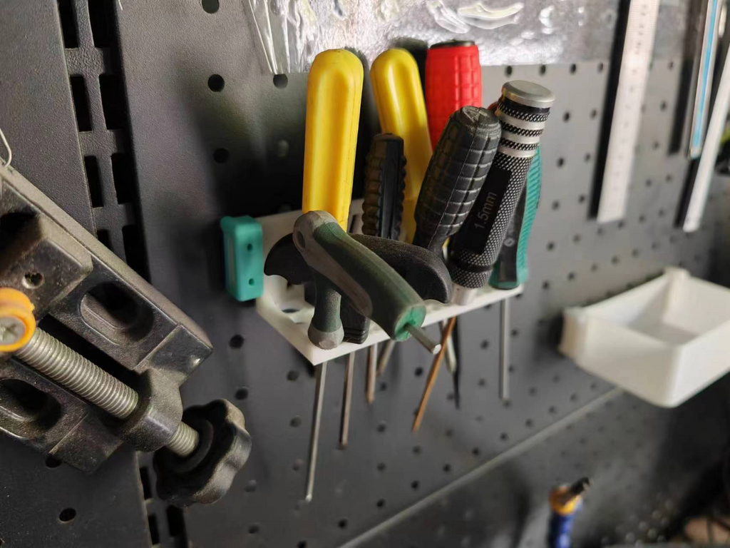 pegboard reinforced hooks and boxes 洞洞板加强挂钩