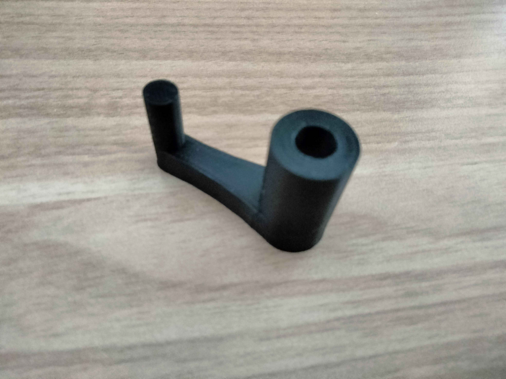 Minimalistic Laptop Raise Stand