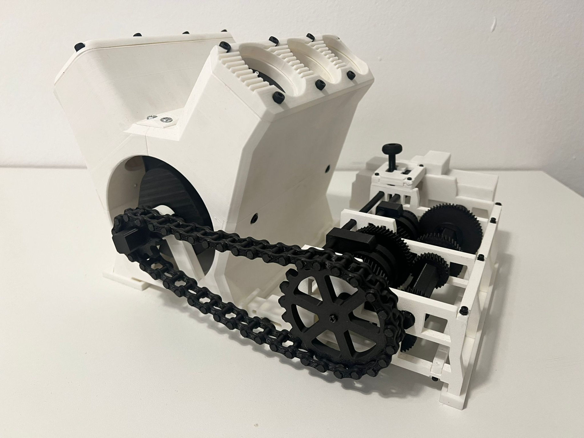 V6 Engine - V6 Motor + 4 Gang Schaltgetriebe