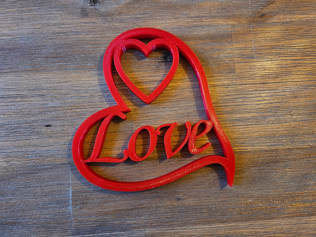Free-Standing Heart with "Love"