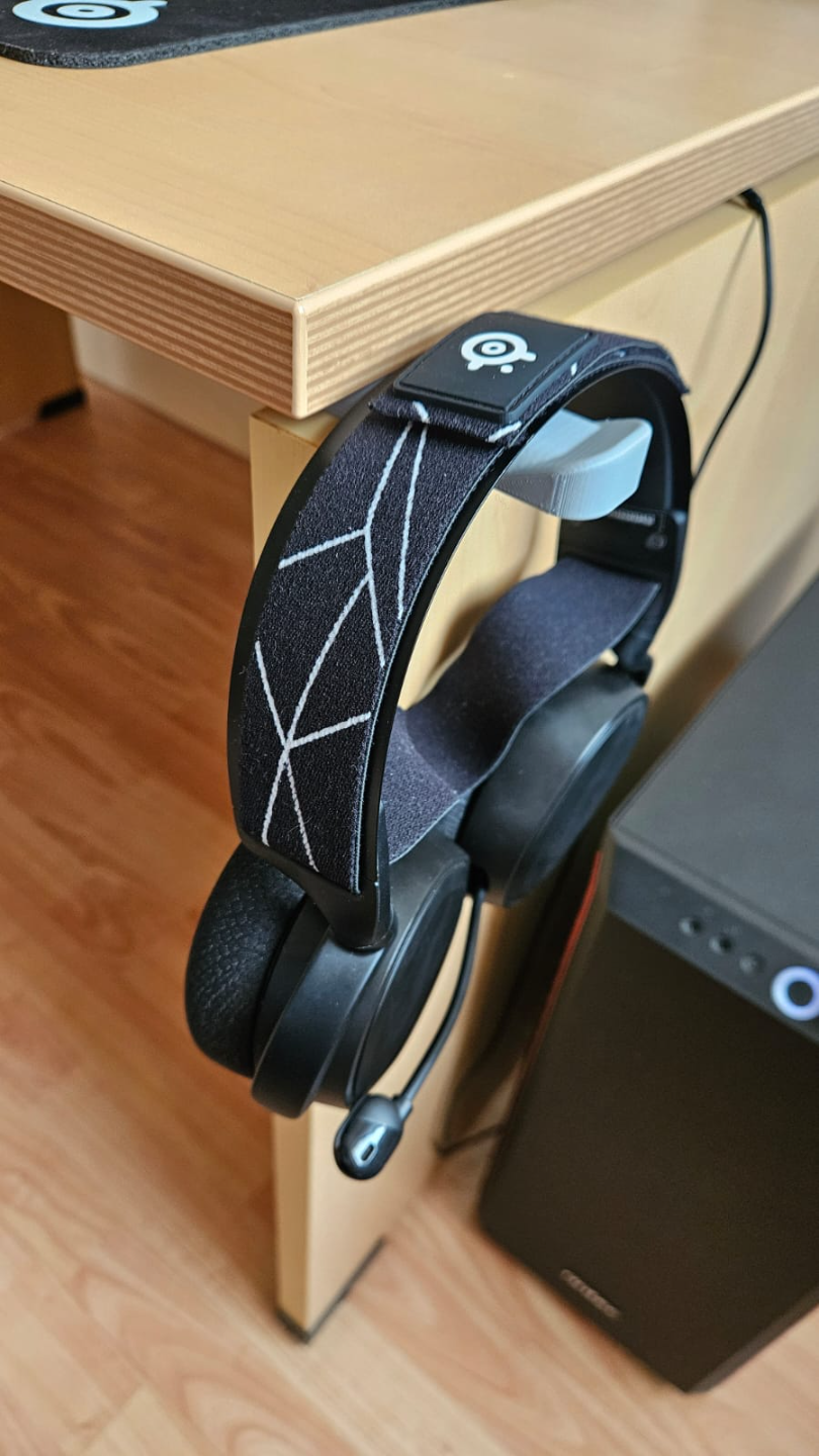 Table headphone side holder