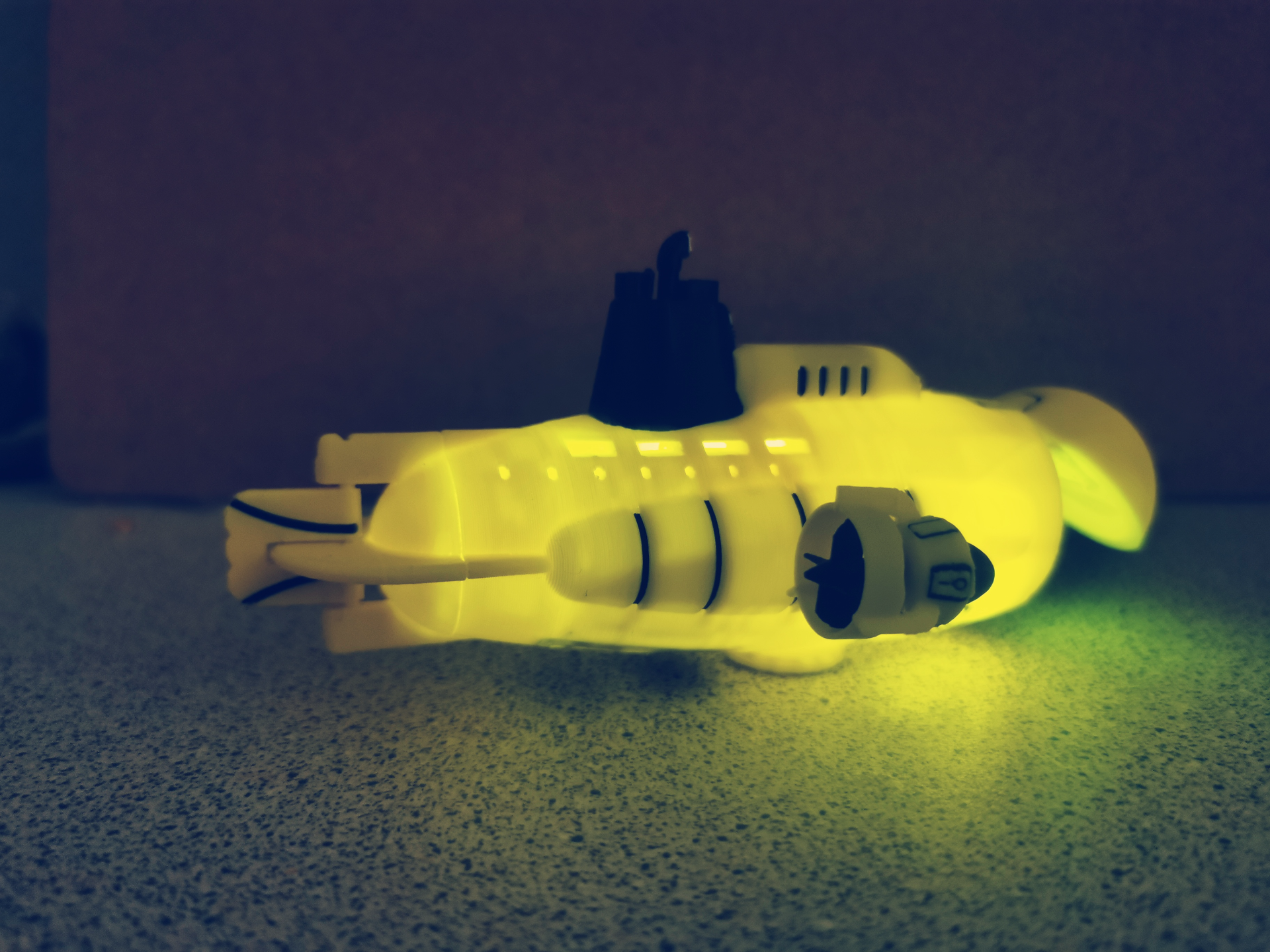 Submarine toy/light lamp