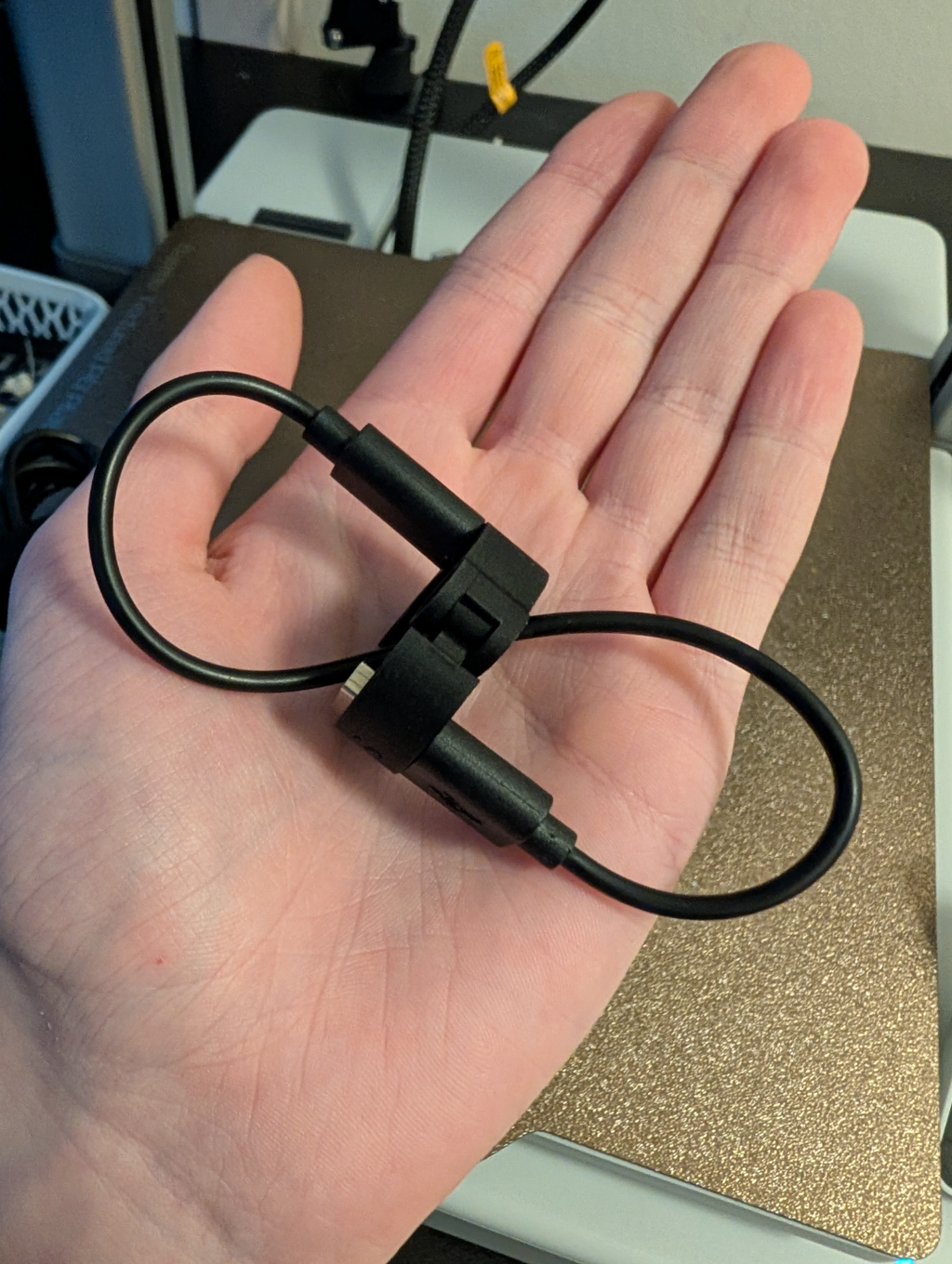 Cable clip with inserts to USB A and USB C 3 Sizes