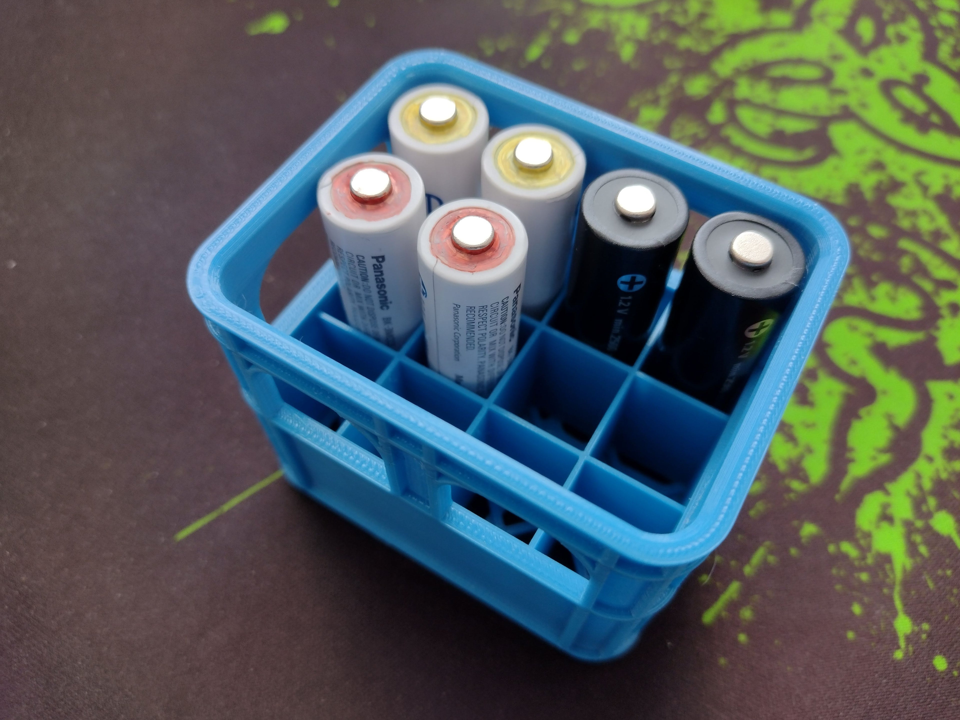 Customizable & stackable beer crate for all types of batteries