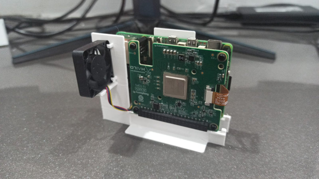 RPi 5 & AI HAT+ Vertical Stand (Low Filament)