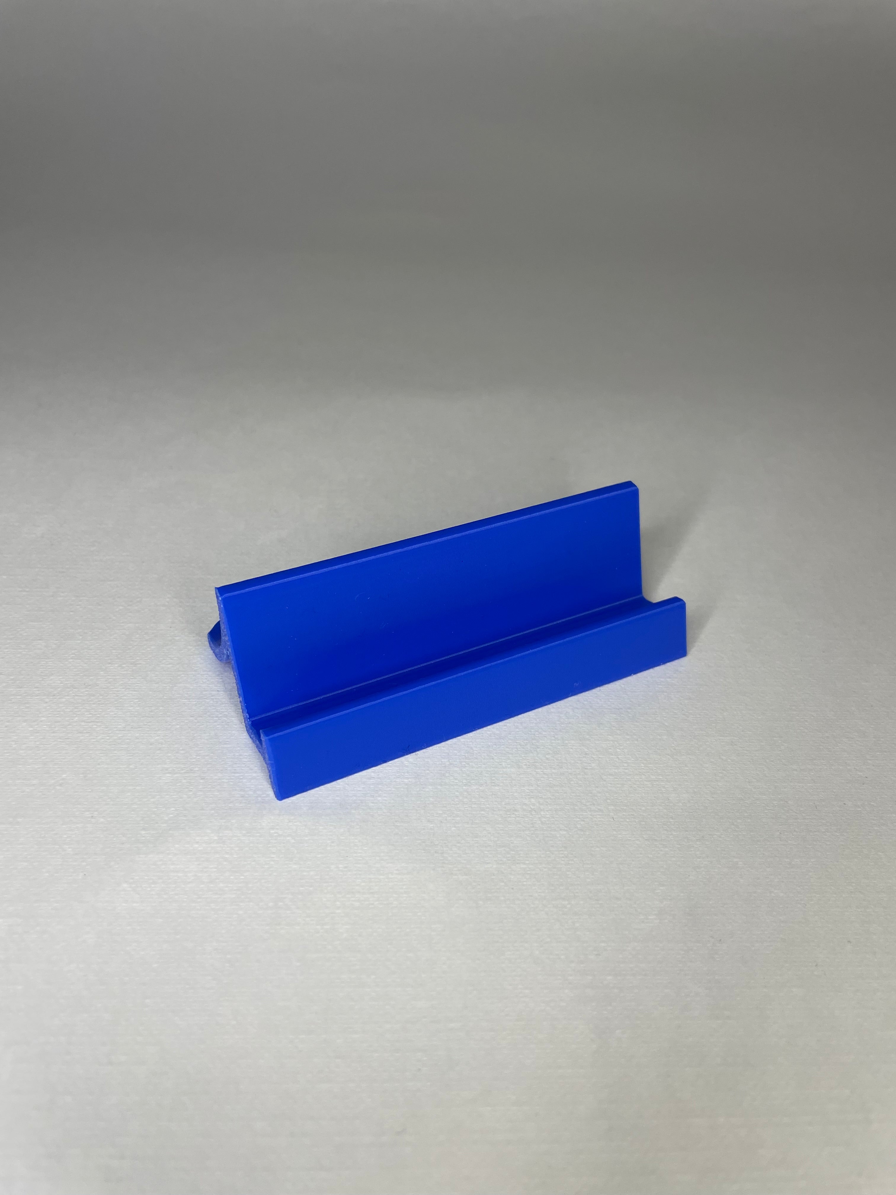 Minimalistic Phone Stand (only 15g of filament)