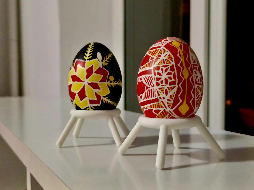Minimalist Support Ring for Painted Easter Eggs