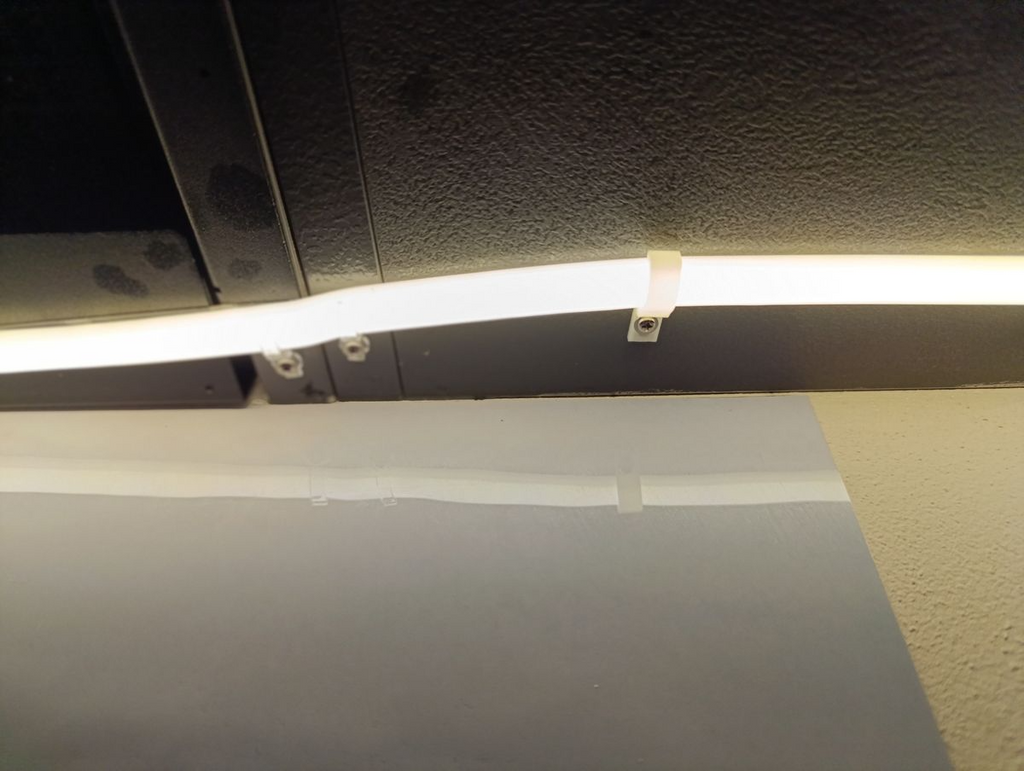 led strip clip - Clip striscia LED