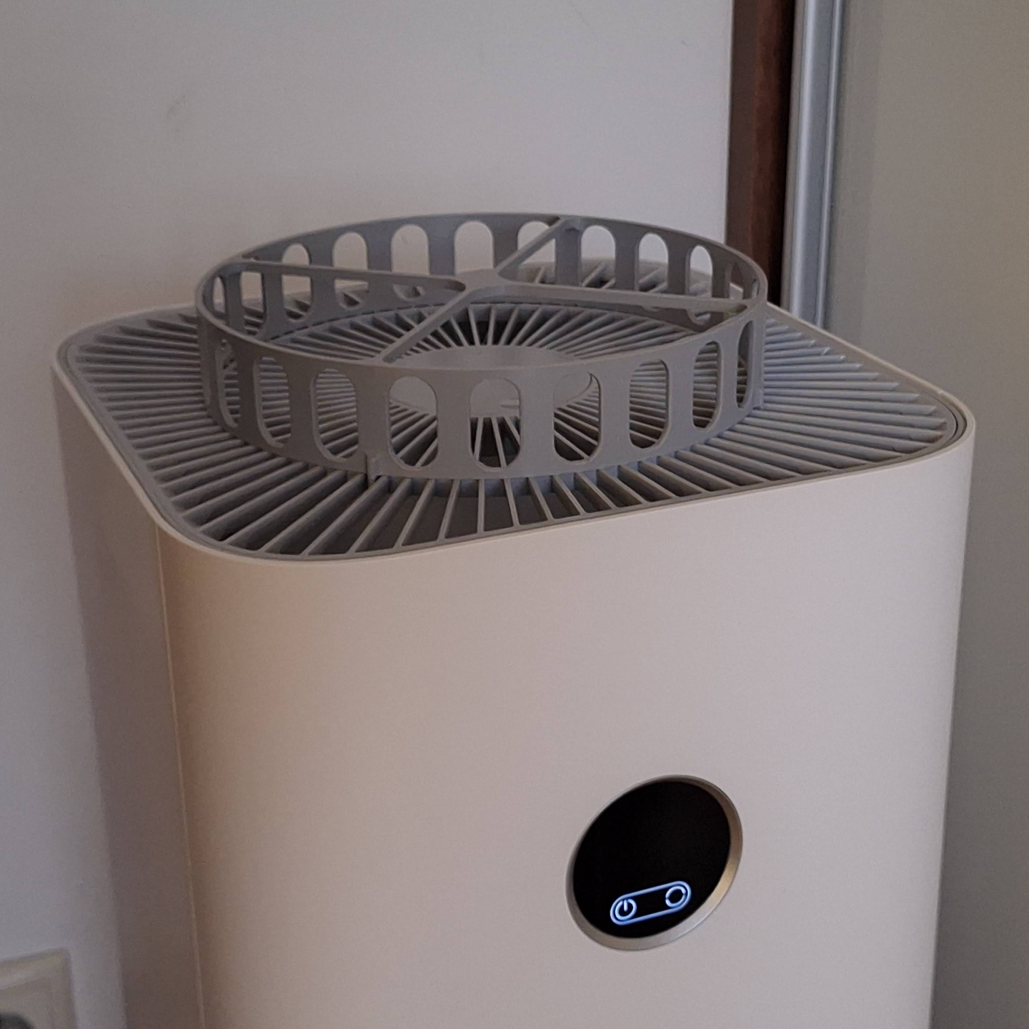 Universal fast build plate cooler for air purifier