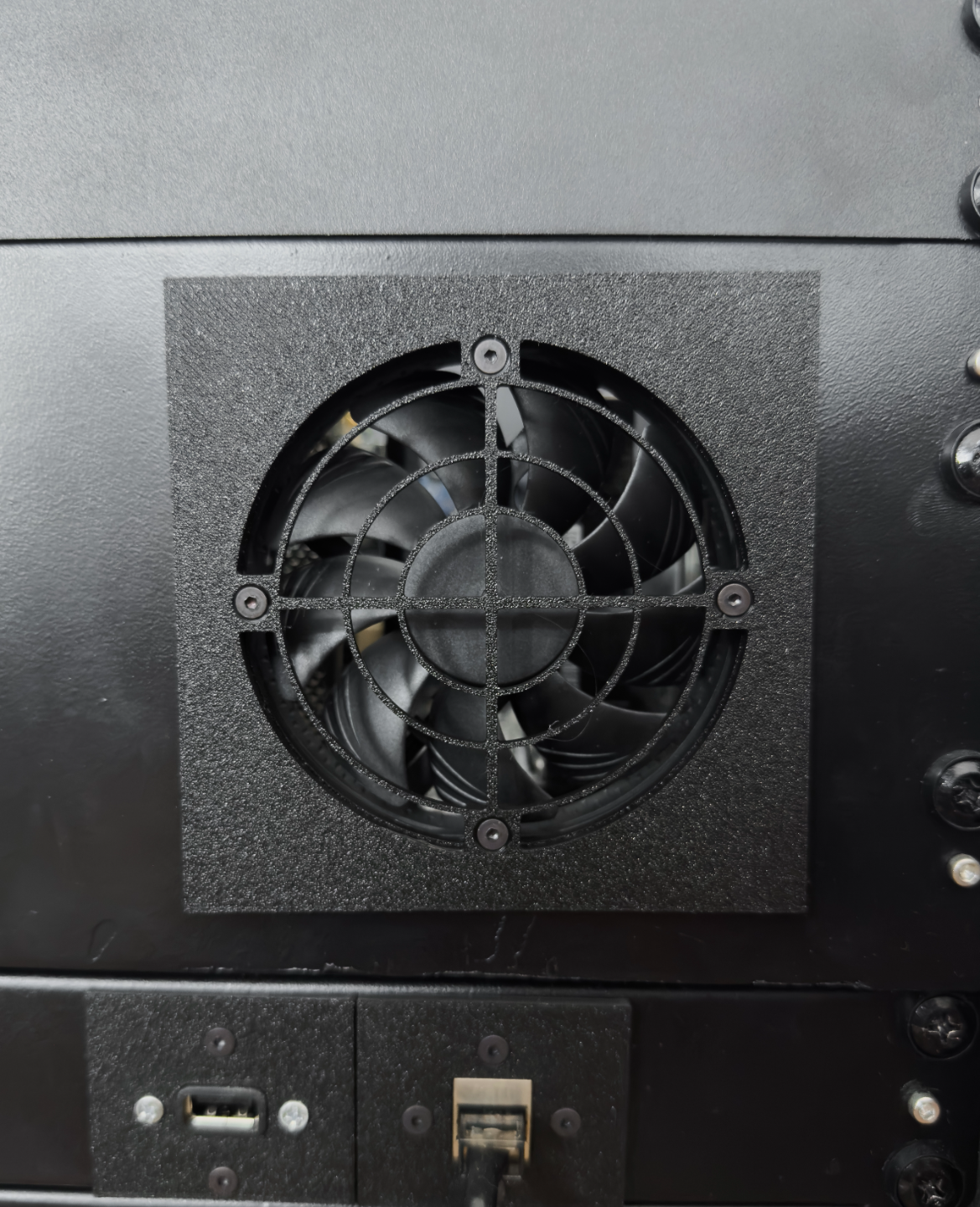92MM Fan Mount (Noctua A9 & other 92mm Fans)