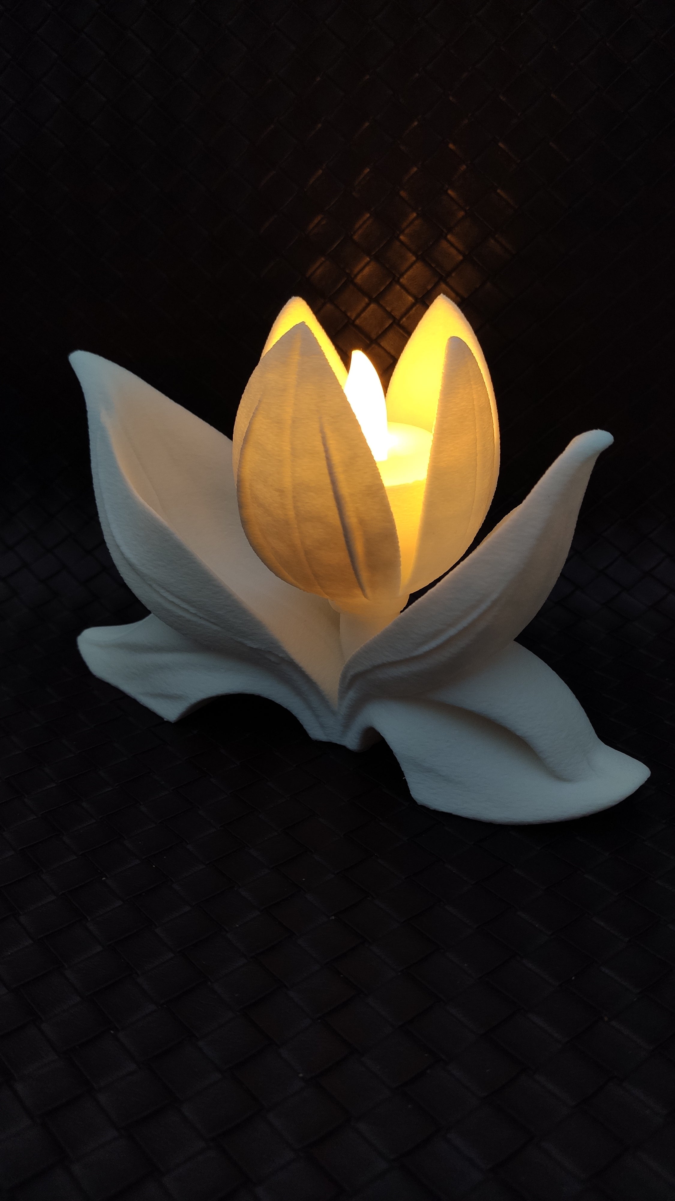 Tulip - LED tea light holder