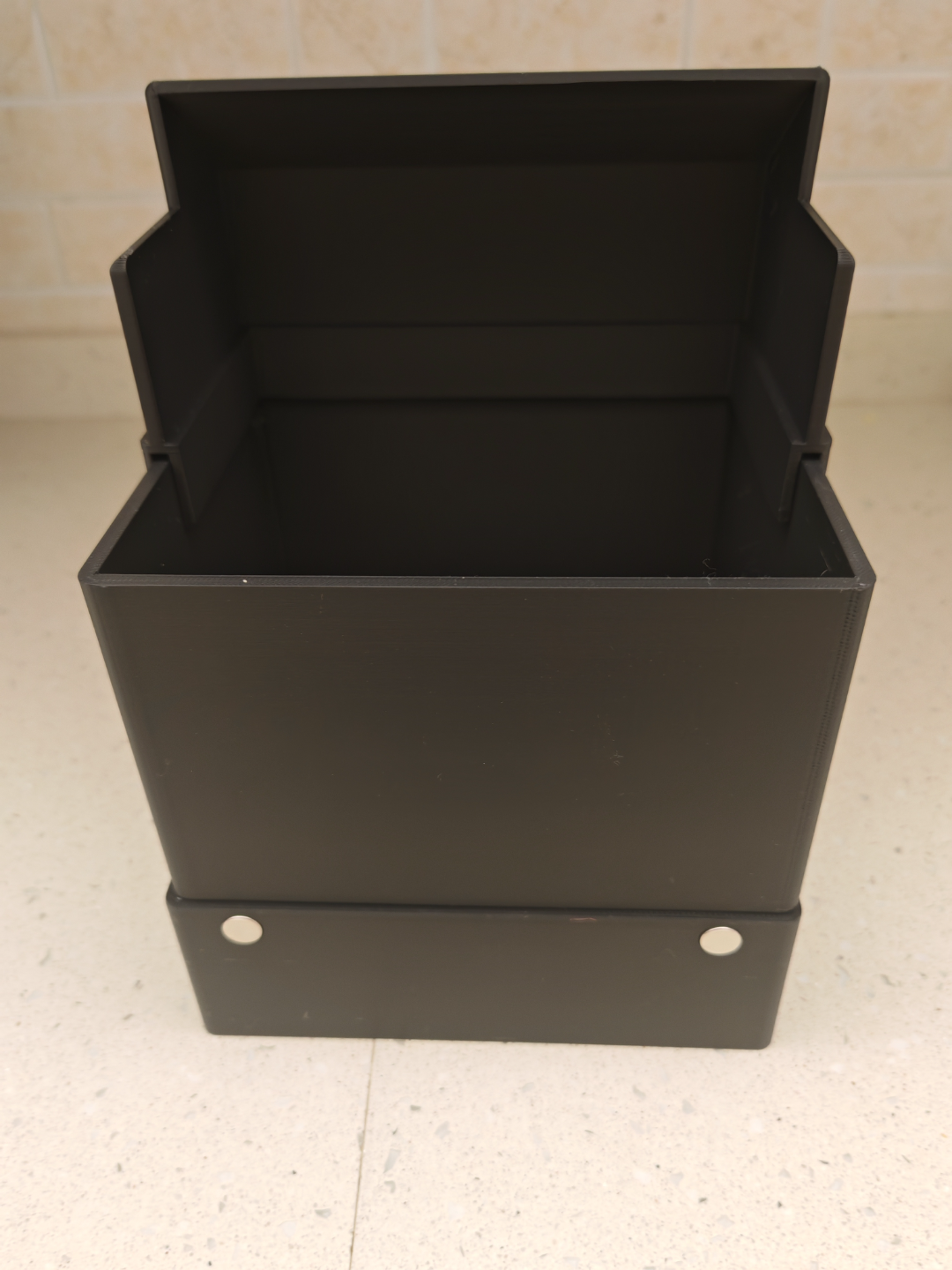X1 Carbon scraps basket with and without AMS