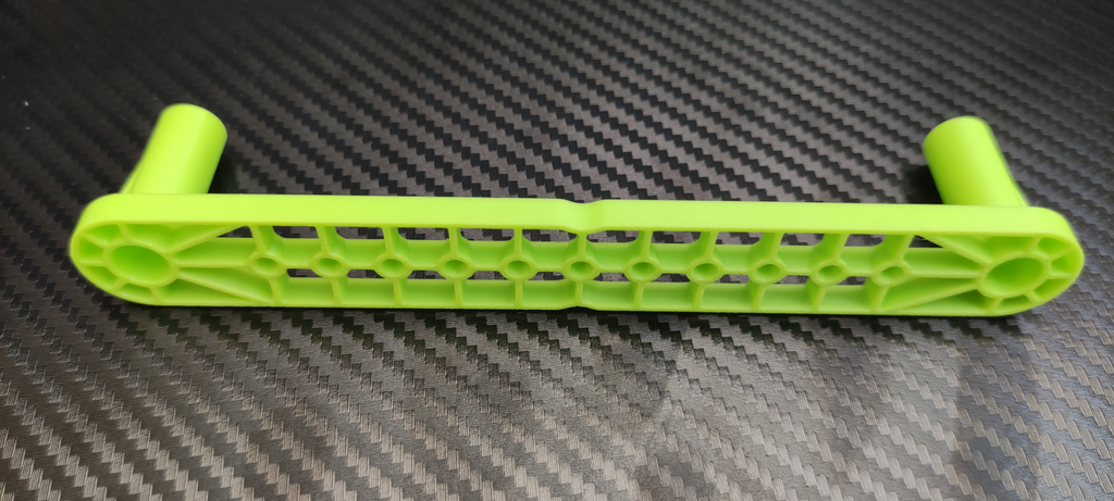 Minimalistic center finder V2 for mech pencil