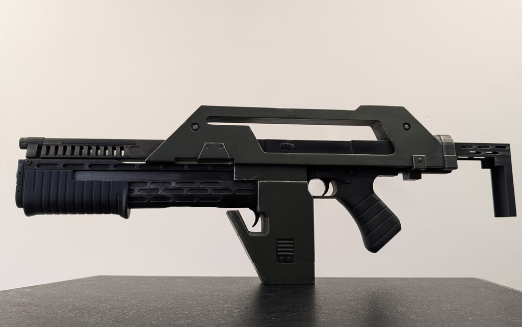 Aliens M41A Pulse Rifle - Full Size