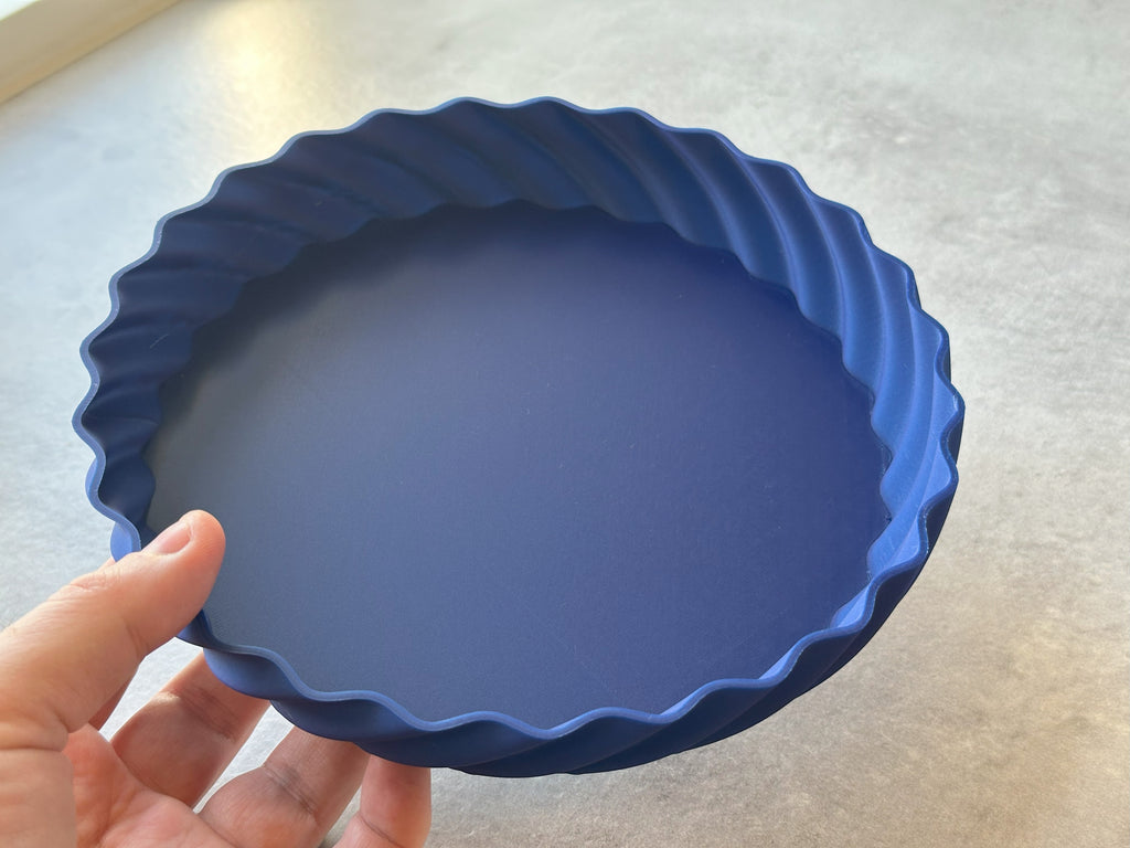 Flat tray