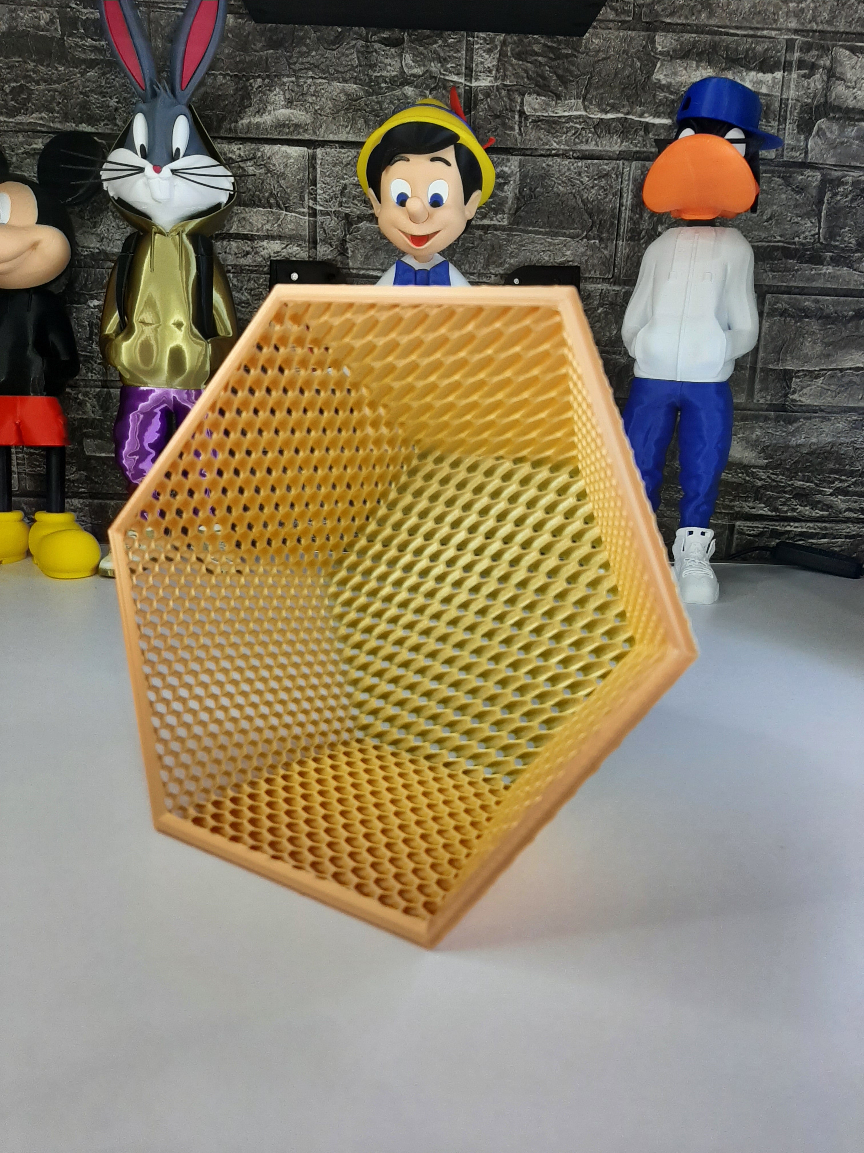 HONEYCOMB HEXAGON BOWL