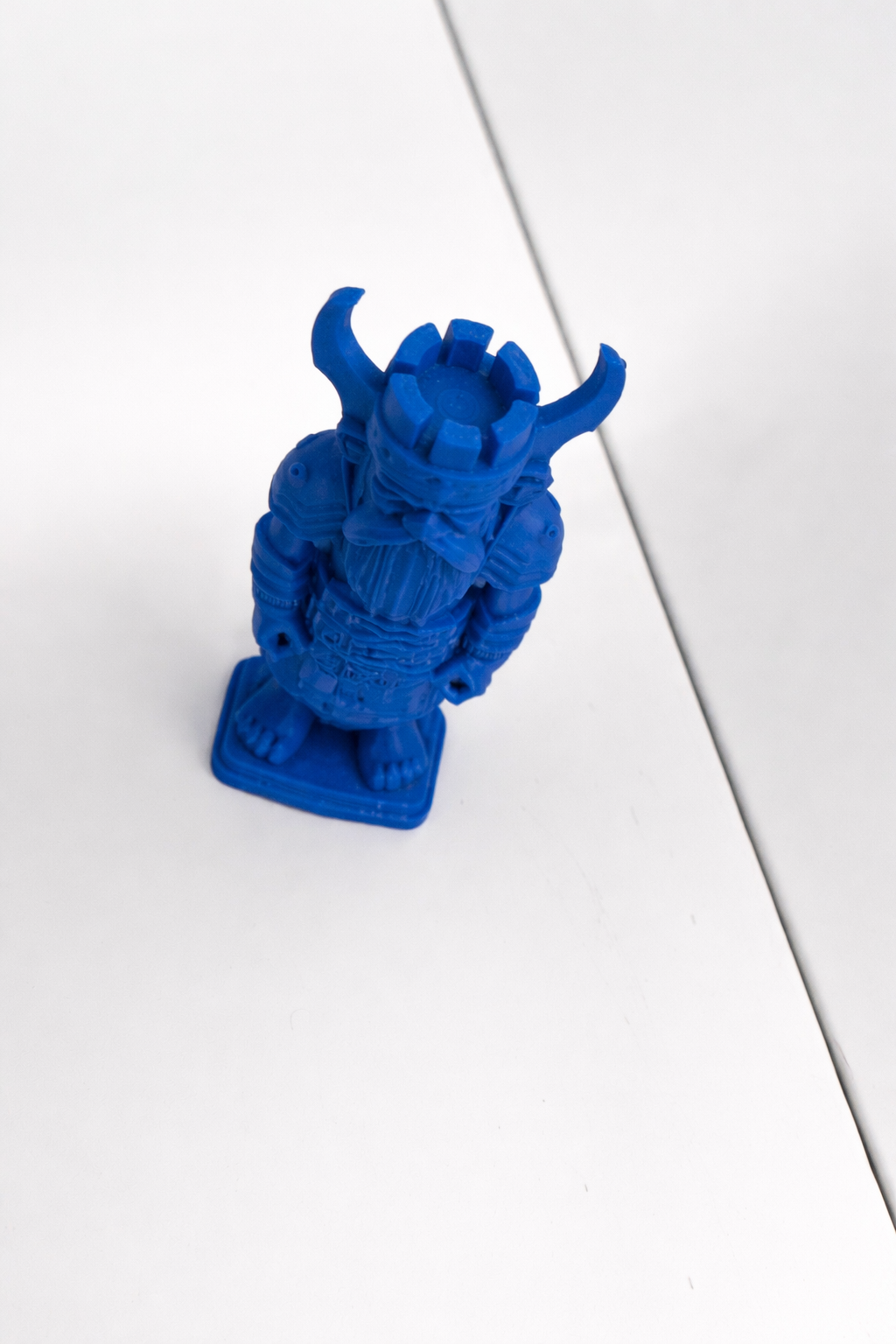 Viking Warrior Statue – Detailed Mini Figure