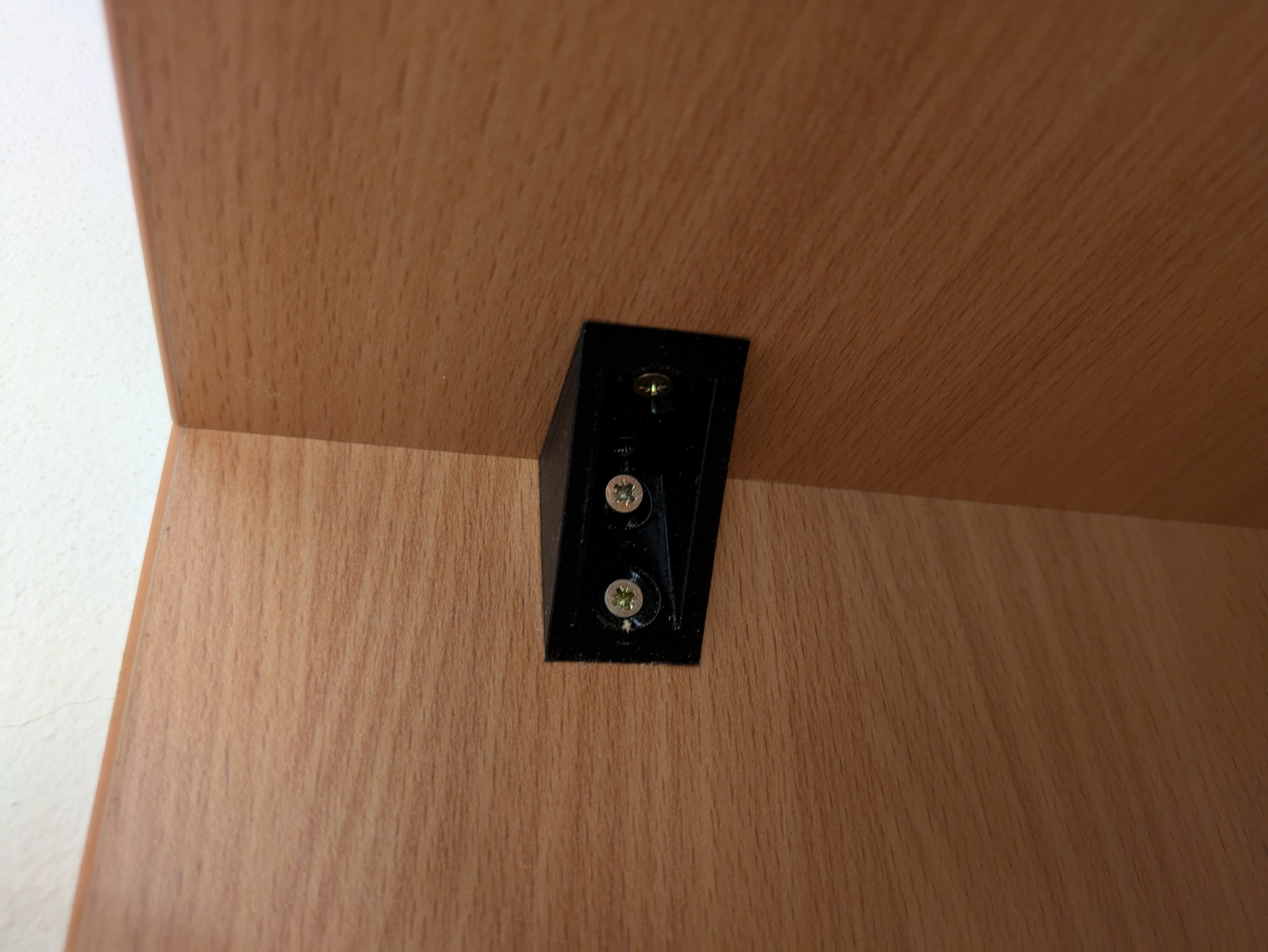 connecting corner bracket/spojovací roh konzola
