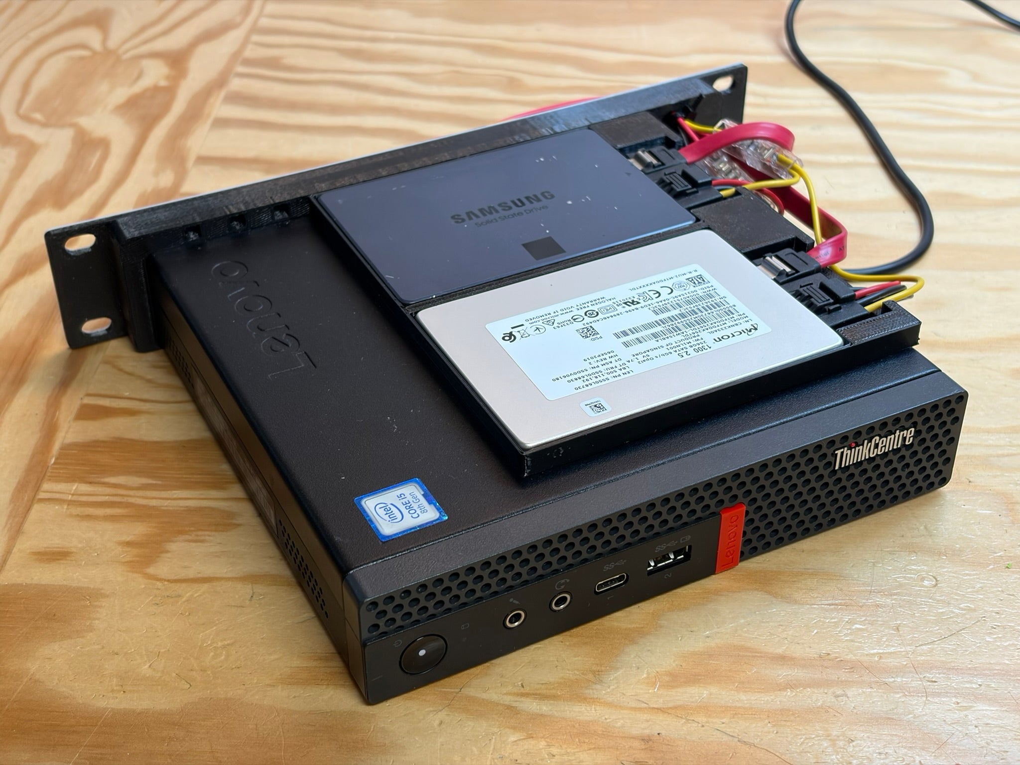 ThinkCenter 10 inch rack mount