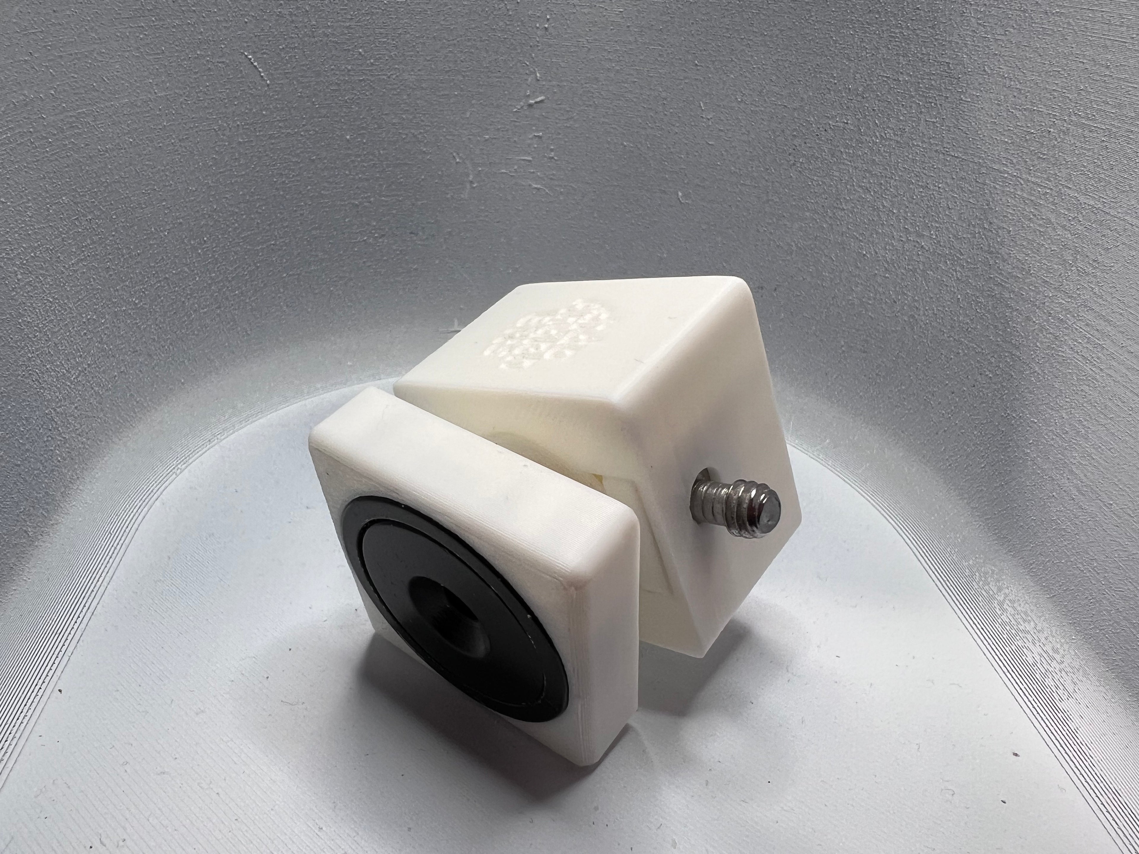 MagCube Mount – Magnetic Camera & Light Mount