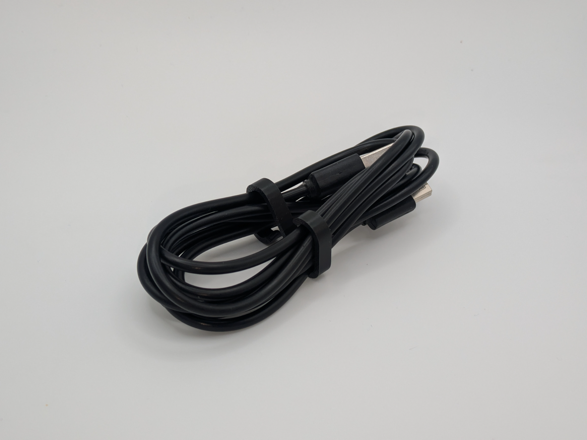 simple cable clip/organizer (different sizes)
