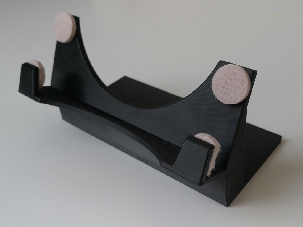 stand_for_tablet_with_protective_cover