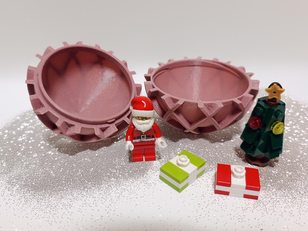 Christmas ornament with surprise