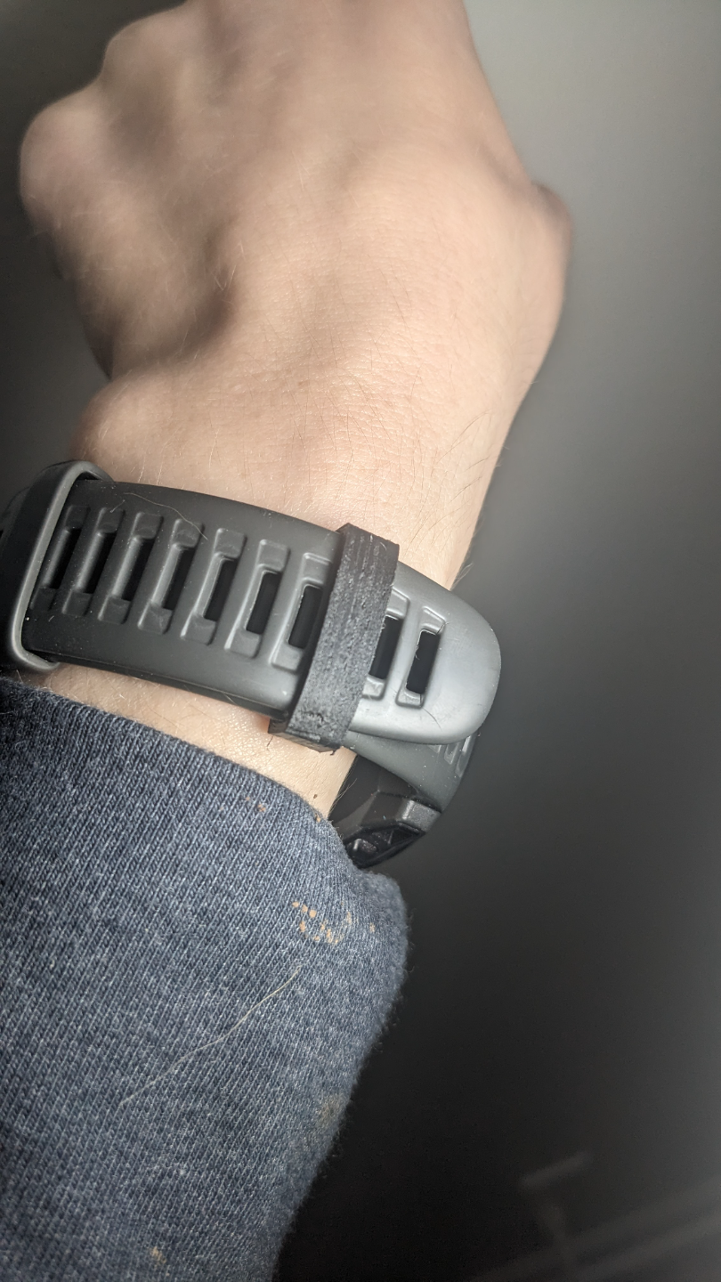 Garmin instinct watch band thing