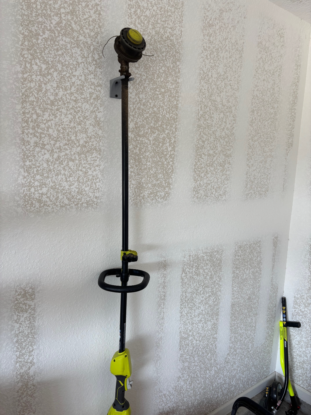 EGO Edger and String Trimmer Holder - USA (2x4)