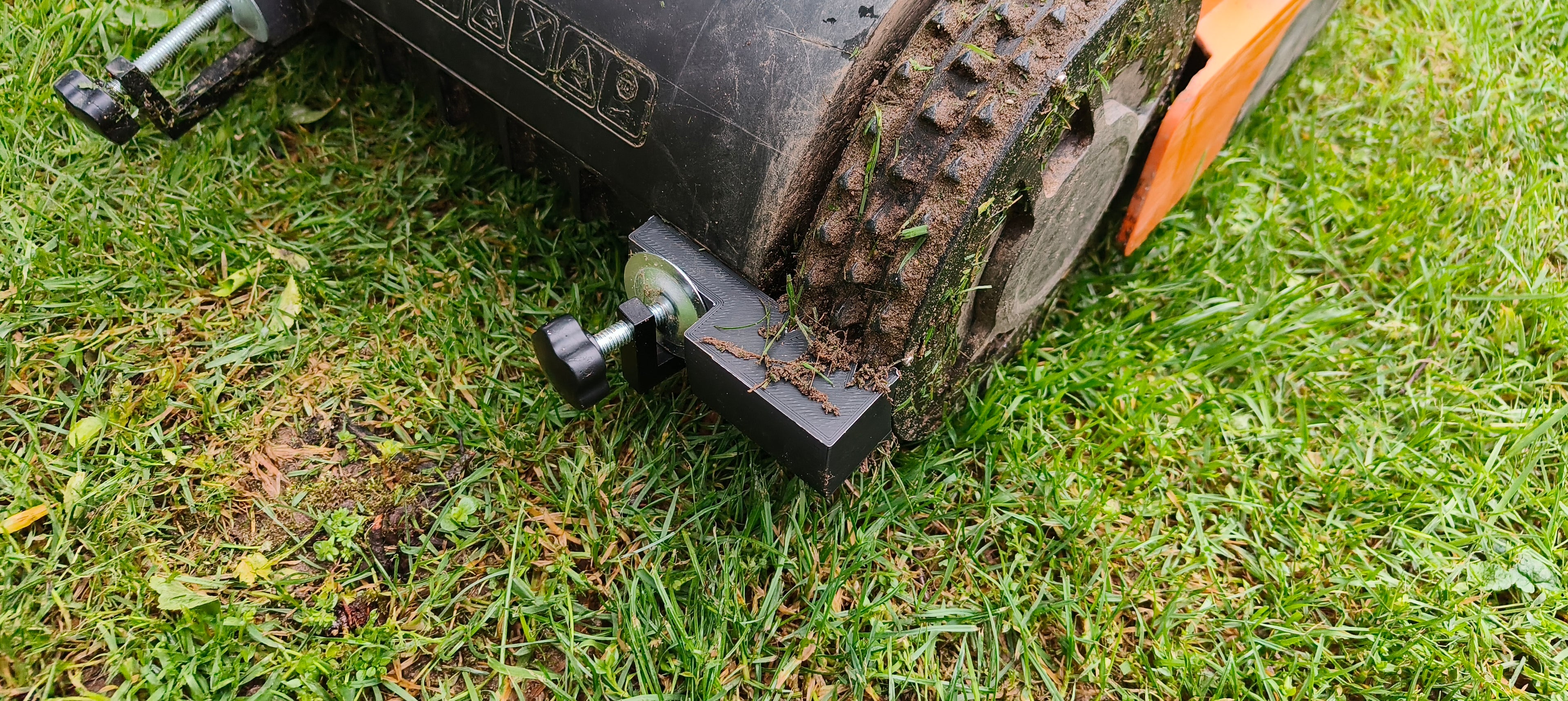 Tyre + Cleaner Landroi M Plus