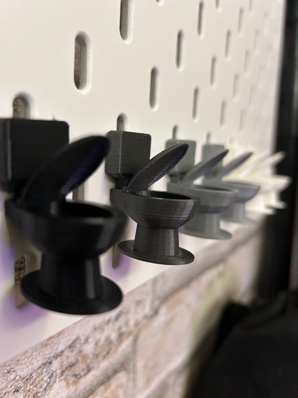 Klo´nchy für IKEA Skadis Wand