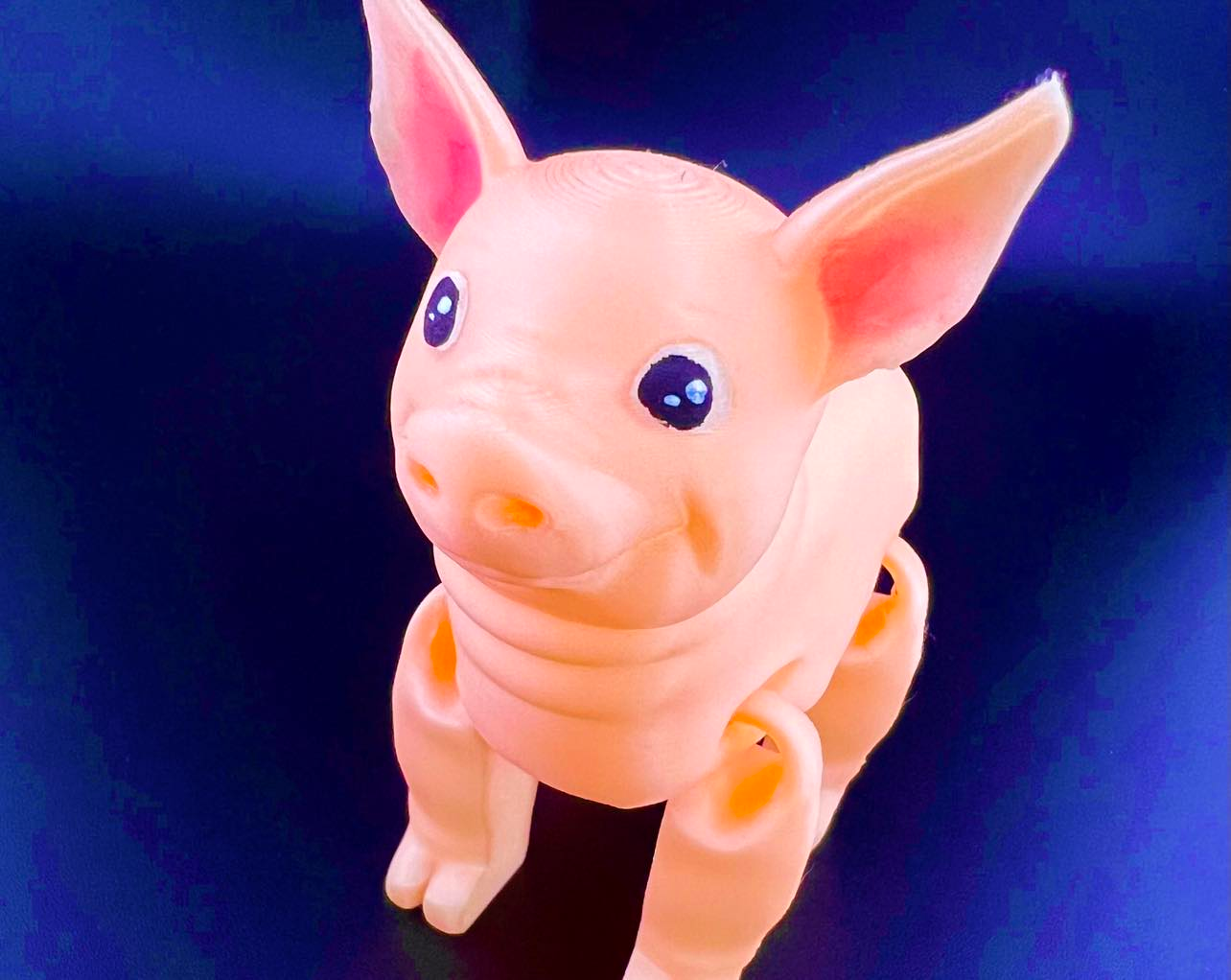 Zero supports! "Snorts" New pig in town! Articulated print in place