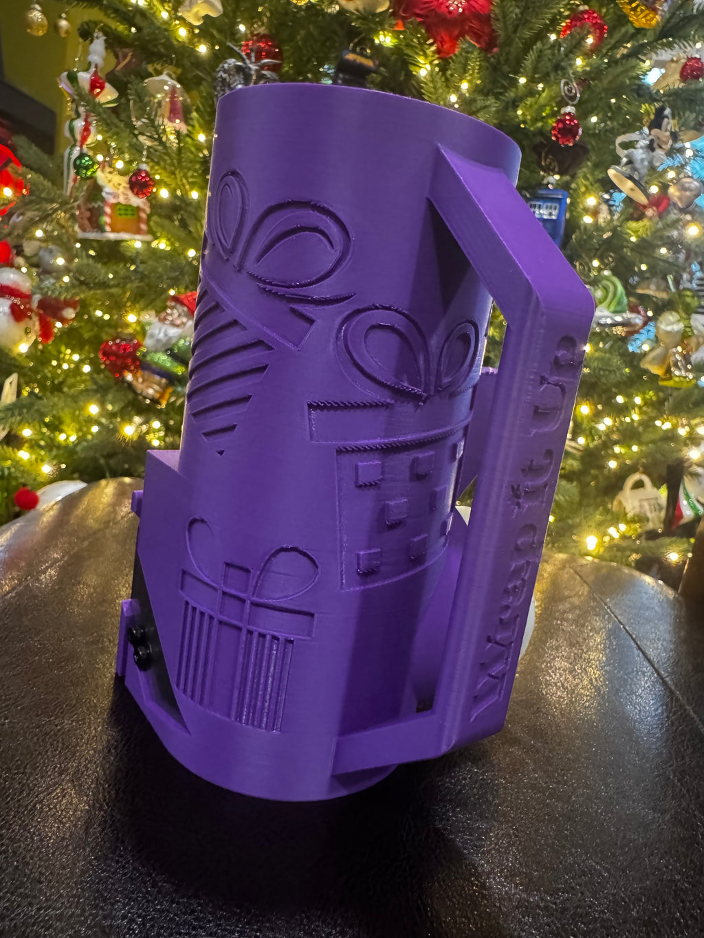 Gift Wrap Cutter Deluxe - Wrapping Paper Station