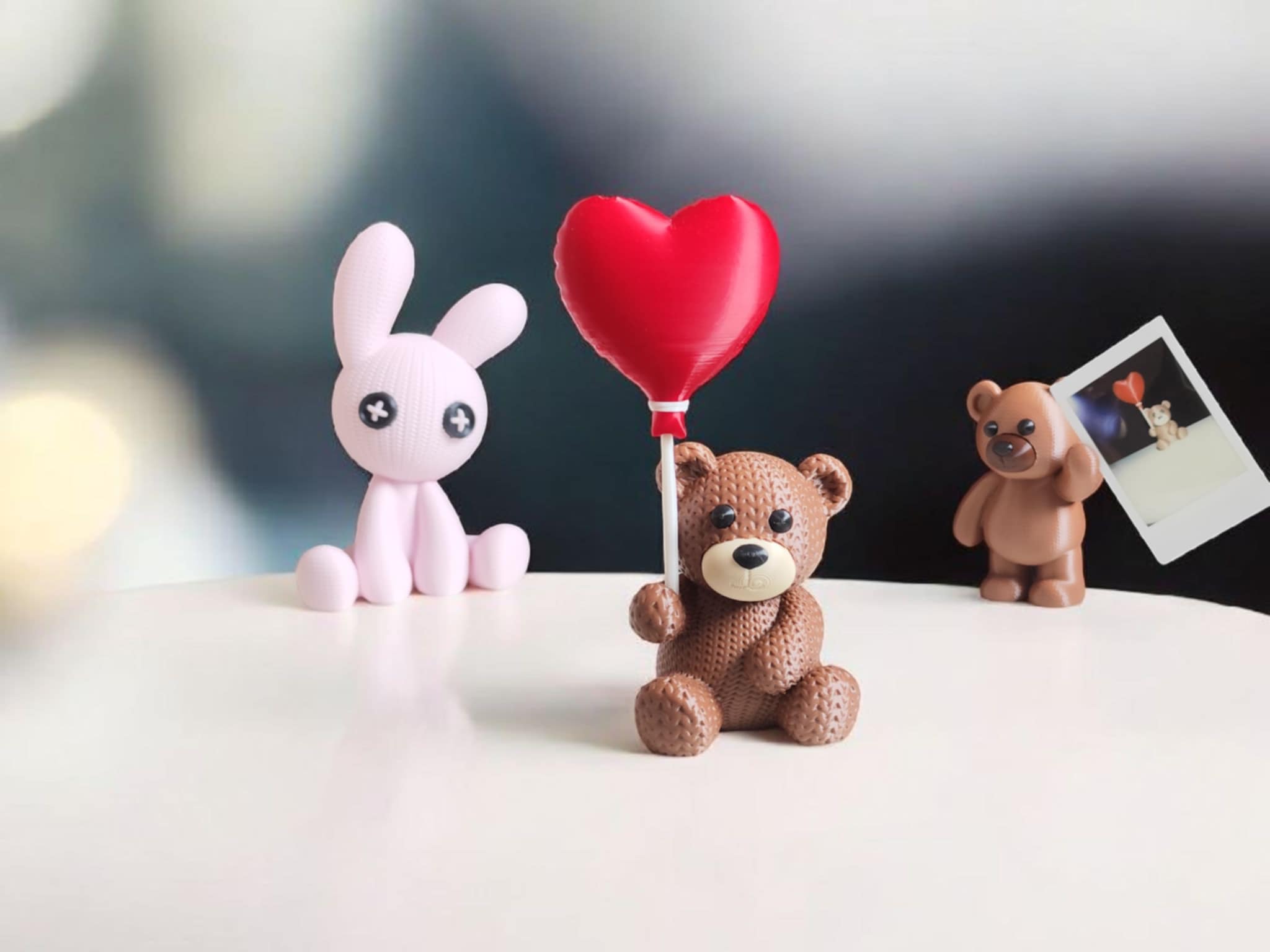 Knitted Teddy with heart balloon NO AMS