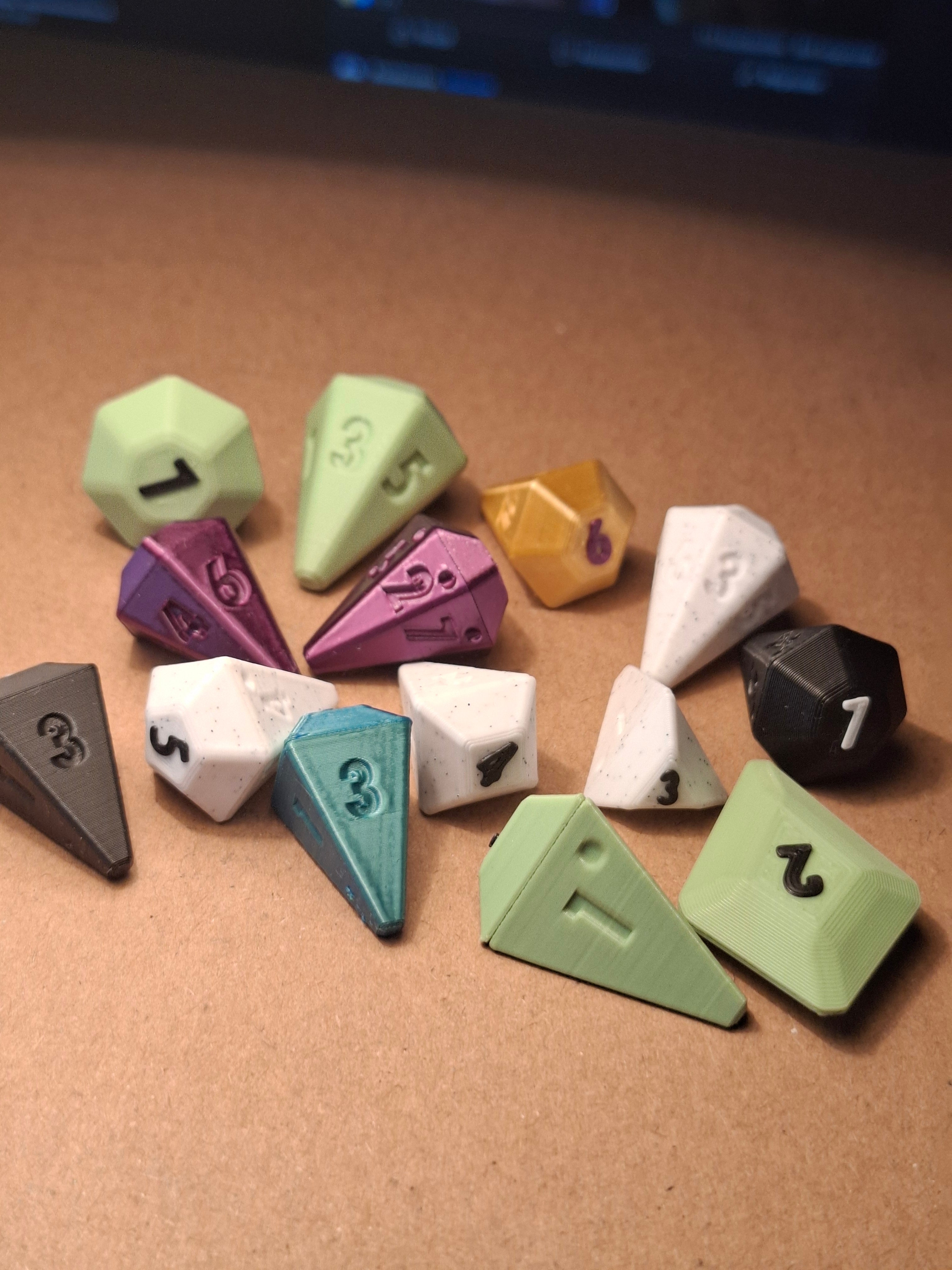 crystal dice set