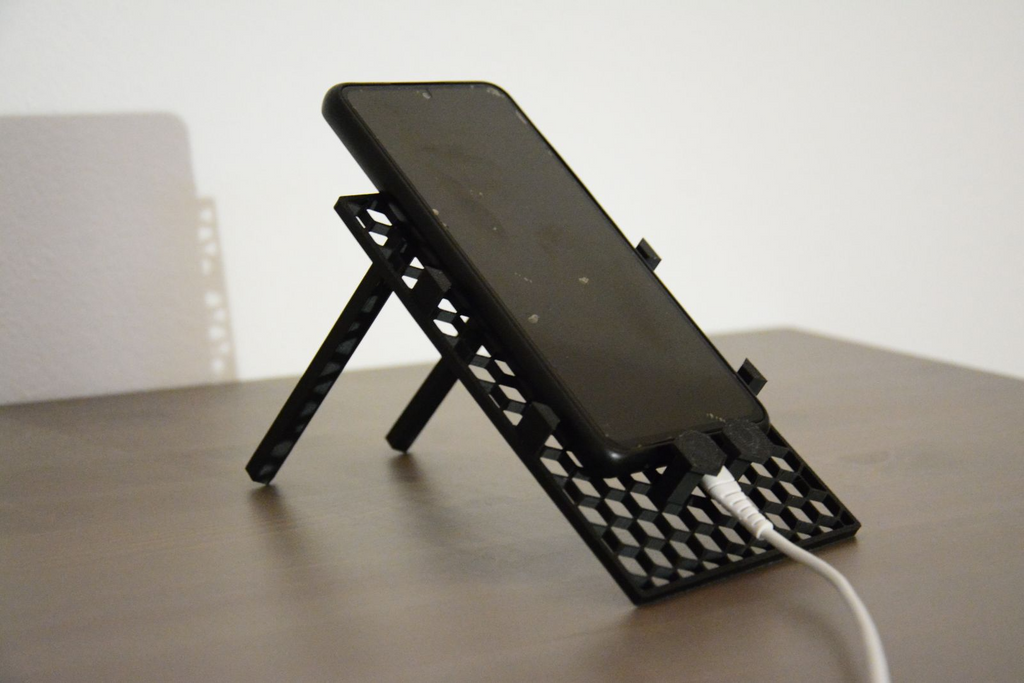 Phone stand adjustable