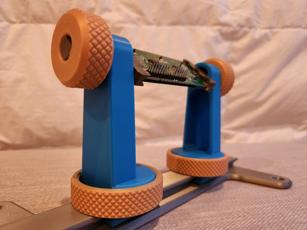 Adjustable PCB Holder Tool