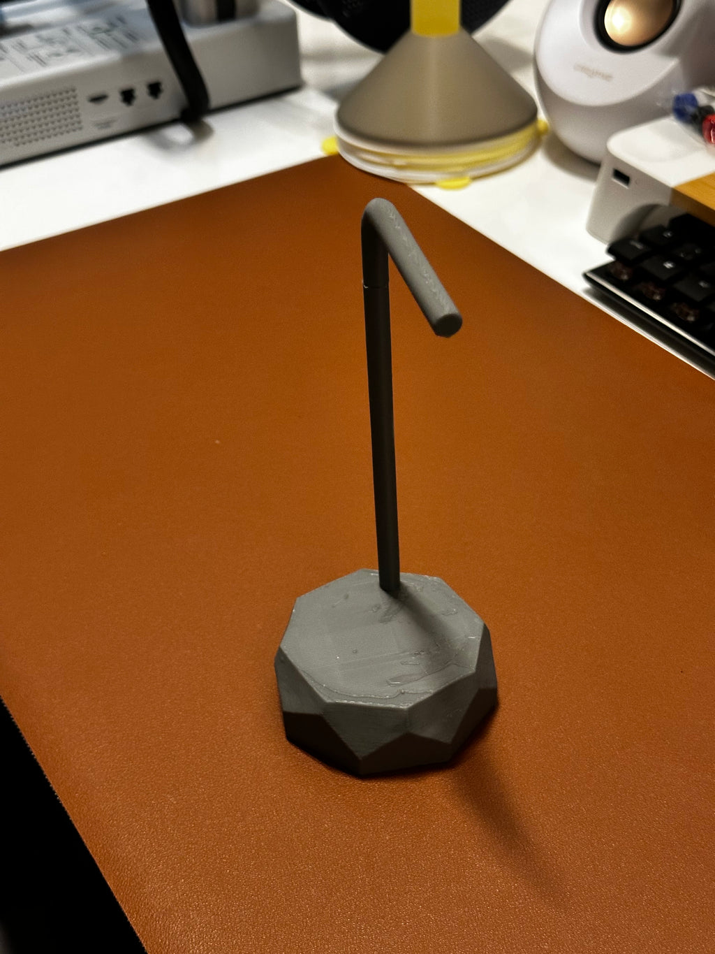 headphone stand A1 MINI