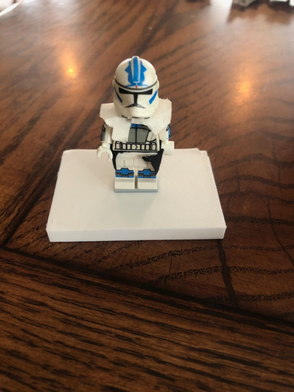 Lego_comatible minifigure stand